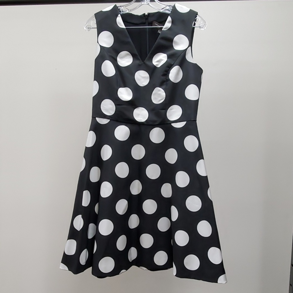 Carolina Herrera Polka- Dot Fit-&-Flair Dr…